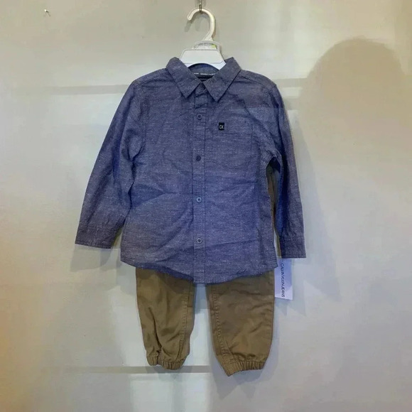 Boys Calvin Klein Jeans Matching Set 4T NWT - B0 - Picture 1 of 6
